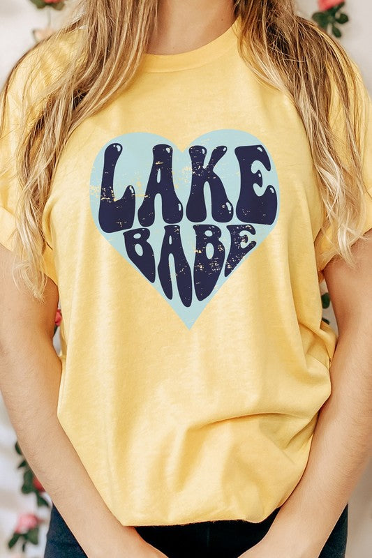 Lake Babe in Heart Water Vacation Graphic Tee Shirt