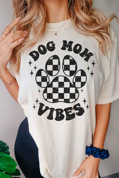 DOG MOM VIBES OVERSIZED TEE  T-SHIRT