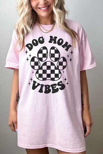 DOG MOM VIBES OVERSIZED TEE  T-SHIRT