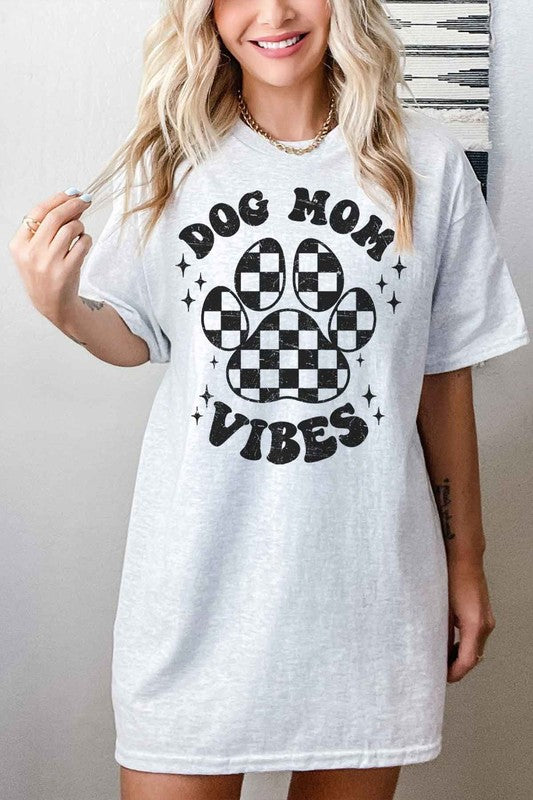 DOG MOM VIBES OVERSIZED TEE  T-SHIRT