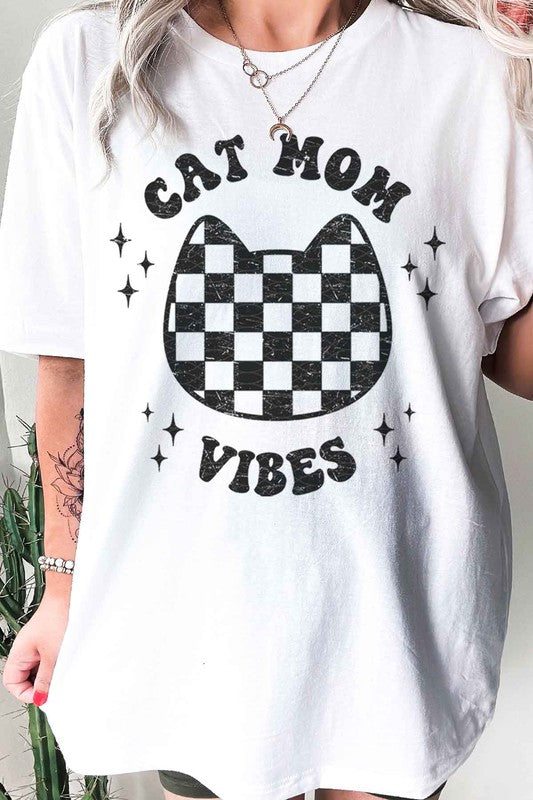 CAT MOM VIBES GRAPHIC TEE / T-SHIRT