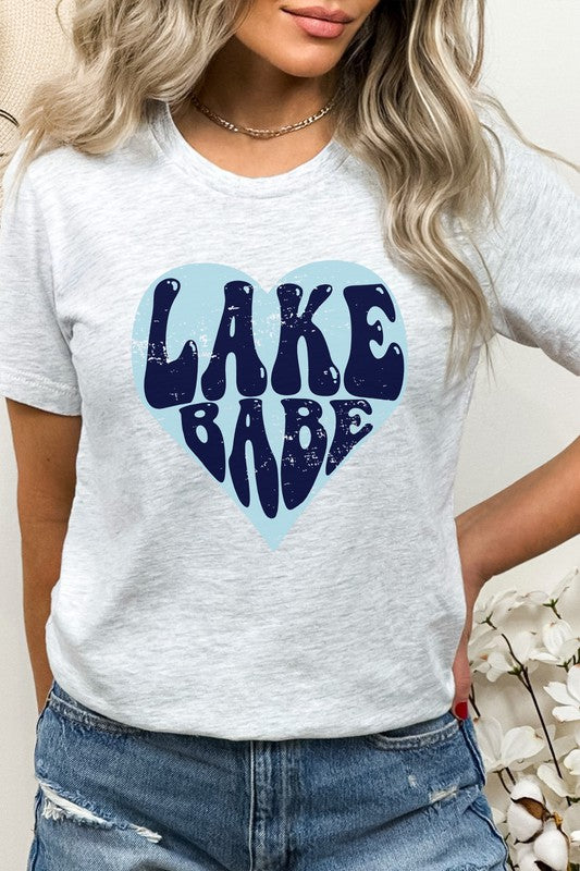 Lake Babe in Heart Water Vacation Graphic Tee Shirt